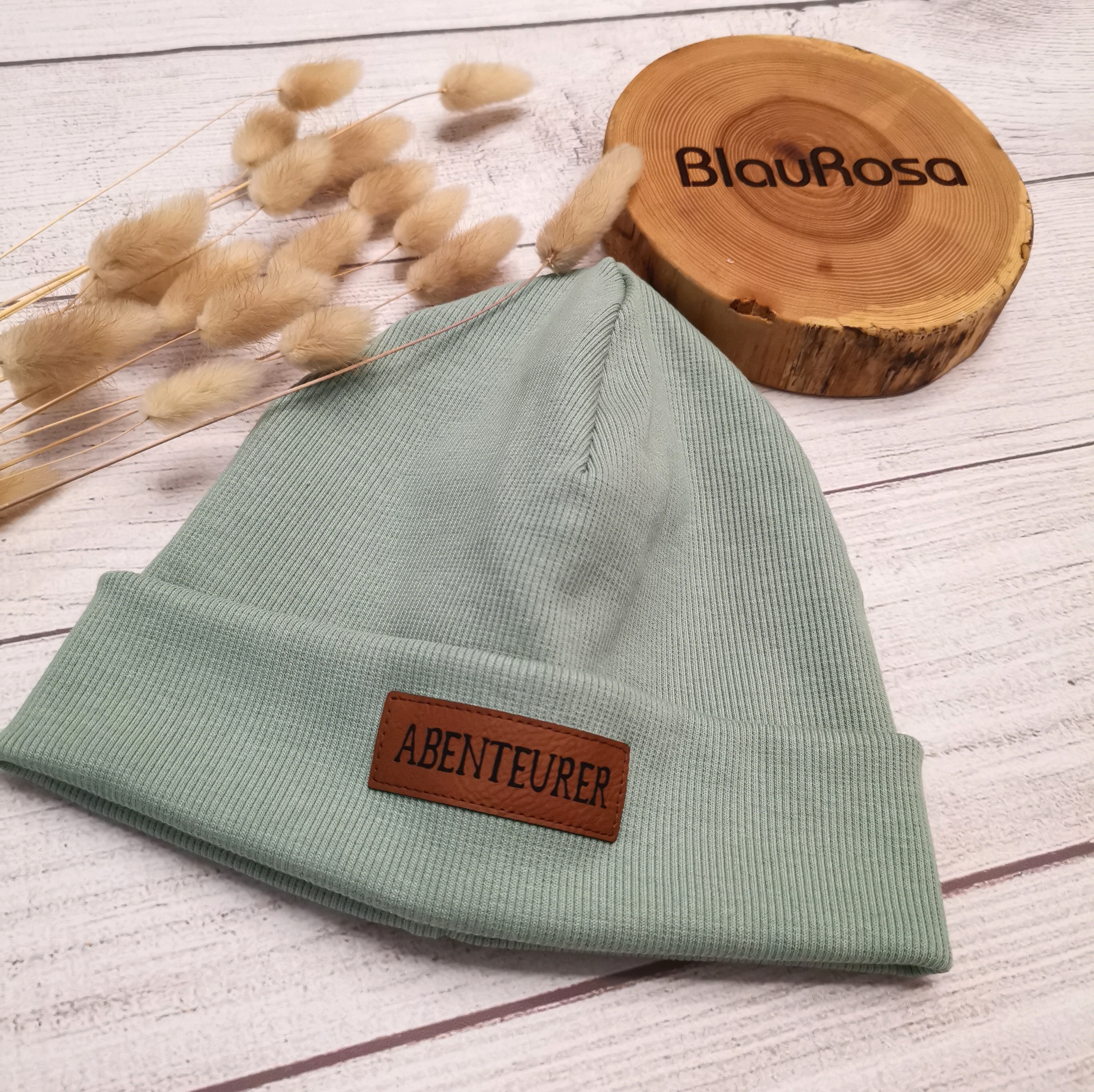  Beanie mit Label - helles türkis/Abenteurer - Gr 5 (KU 50-53 cm)